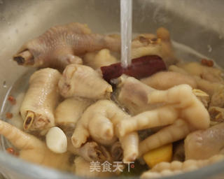 泡椒凤爪的家常做法的做法步骤:6