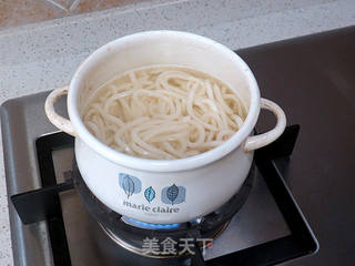 好方法成就好味道【酱炒杂蔬乌冬面】的做法步骤:2