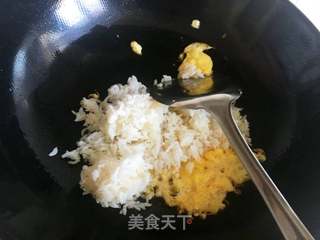 鸡蛋炒饭的做法步骤：5