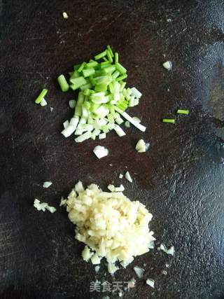 炒虾的做法步骤：5