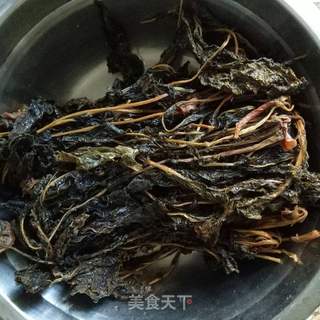 萝卜缨炖排骨的做法步骤:4