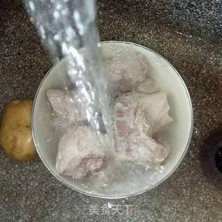 萝卜缨炖排骨的做法步骤:11