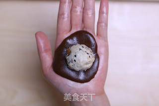 黑糖五仁月饼的做法步骤:15