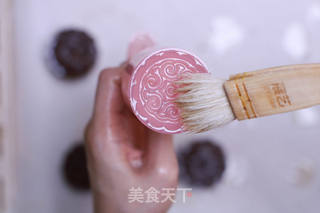 黑糖五仁月饼的做法步骤:17