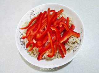 红椒拌金针菇的做法步骤：8