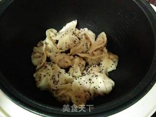电饭锅版煎饺的做法步骤:9