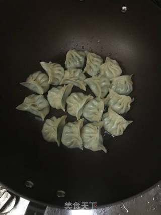 韭菜肉馅饺子的做法步骤:10