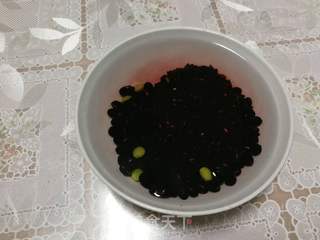 三黑豆浆的做法步骤:2