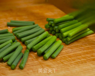 蒜薹炒肉的做法步骤:4