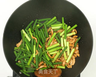 蒜薹炒肉的做法步骤:6