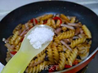 豉香螺旋意面的做法步骤:11