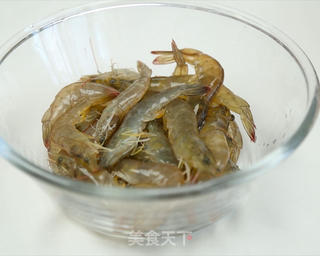 白灼虾的做法步骤:2