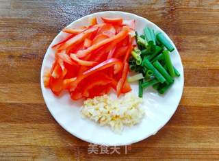 扬州干丝炒肉丝的做法步骤:3