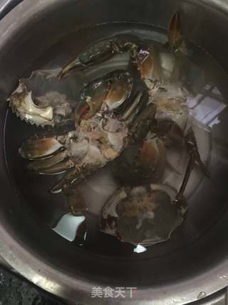 清蒸蟹的做法步骤：1
