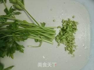 芹菜猪肉水饺的做法步骤:7