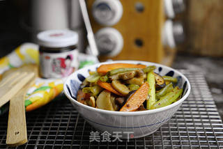 素六味小炒的做法步骤:9