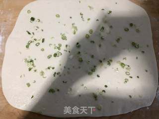蛋煎花卷的做法步骤:4