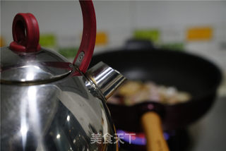 酸萝卜黑鱼片的做法步骤:4