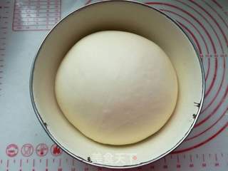 豌豆玉米火腿披萨的做法步骤:2