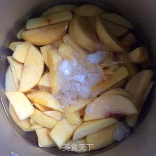 黄桃罐头的做法步骤:5