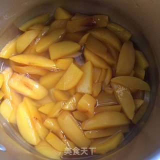 黄桃罐头的做法步骤:8