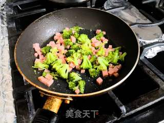 火腿西兰花薯碗的做法步骤:8