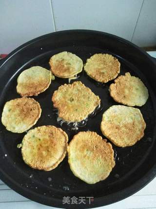 黄瓜胡萝卜早餐饼的做法步骤:8