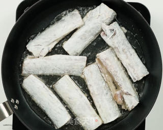 红烧带鱼的做法步骤:4