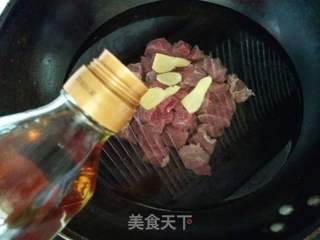土豆焖牛肉的做法步骤:4