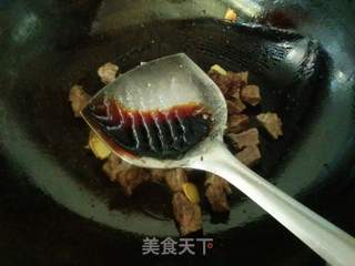 土豆焖牛肉的做法步骤:9