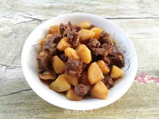 土豆焖牛肉的做法步骤:15