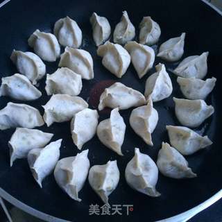 荞麦豇豆煎饺的做法步骤:2