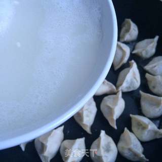 荞麦豇豆煎饺的做法步骤:3