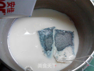 红茶酸奶的做法步骤:2