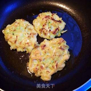 包菜鸡蛋饼的做法步骤:8