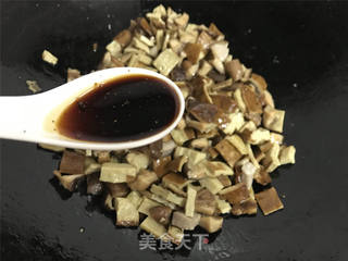 香菇脆皮干酱丁的做法步骤:6