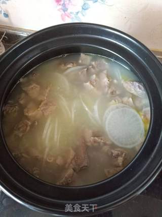 白萝卜炖猪肚肺汤的做法步骤:12
