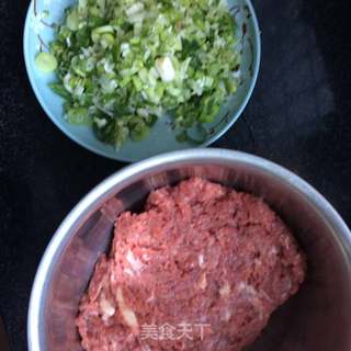 孜然牛肉包的做法步骤:3