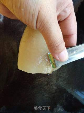 小炒猪皮的做法步骤:2