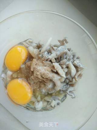 蘑菇炒鸡蛋的做法步骤:4