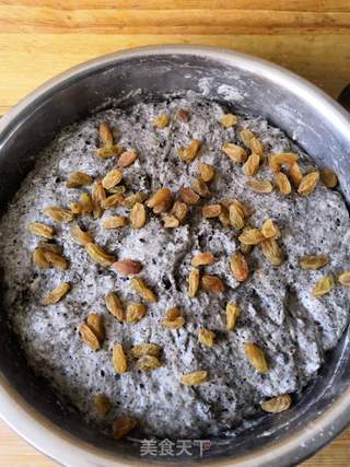 黑芝麻发糕的做法步骤:6
