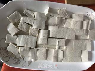 刀鱼豆腐的做法步骤：1