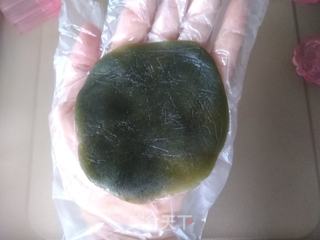 抹茶桃山月饼的做法步骤:2
