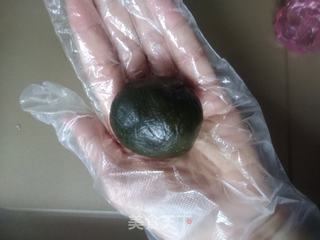 抹茶桃山月饼的做法步骤:4