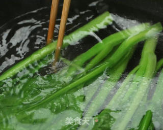 白灼菜心的做法步骤:3