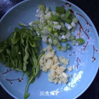 芝麻饼卷土豆丝的做法步骤:6