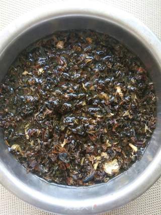 梅干菜炒辣椒的做法步骤：1
