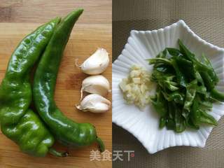 梅干菜炒辣椒的做法步骤:2