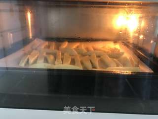 烤地瓜条的做法步骤：4