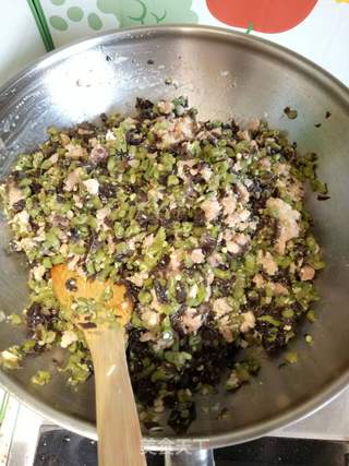 豆角猪肉饺子的做法步骤:7